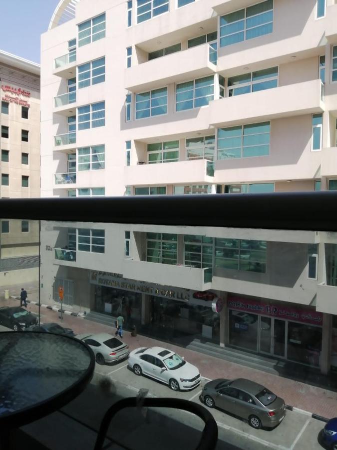 Albarsha 1 Hostel By Phm Dubai Eksteriør billede