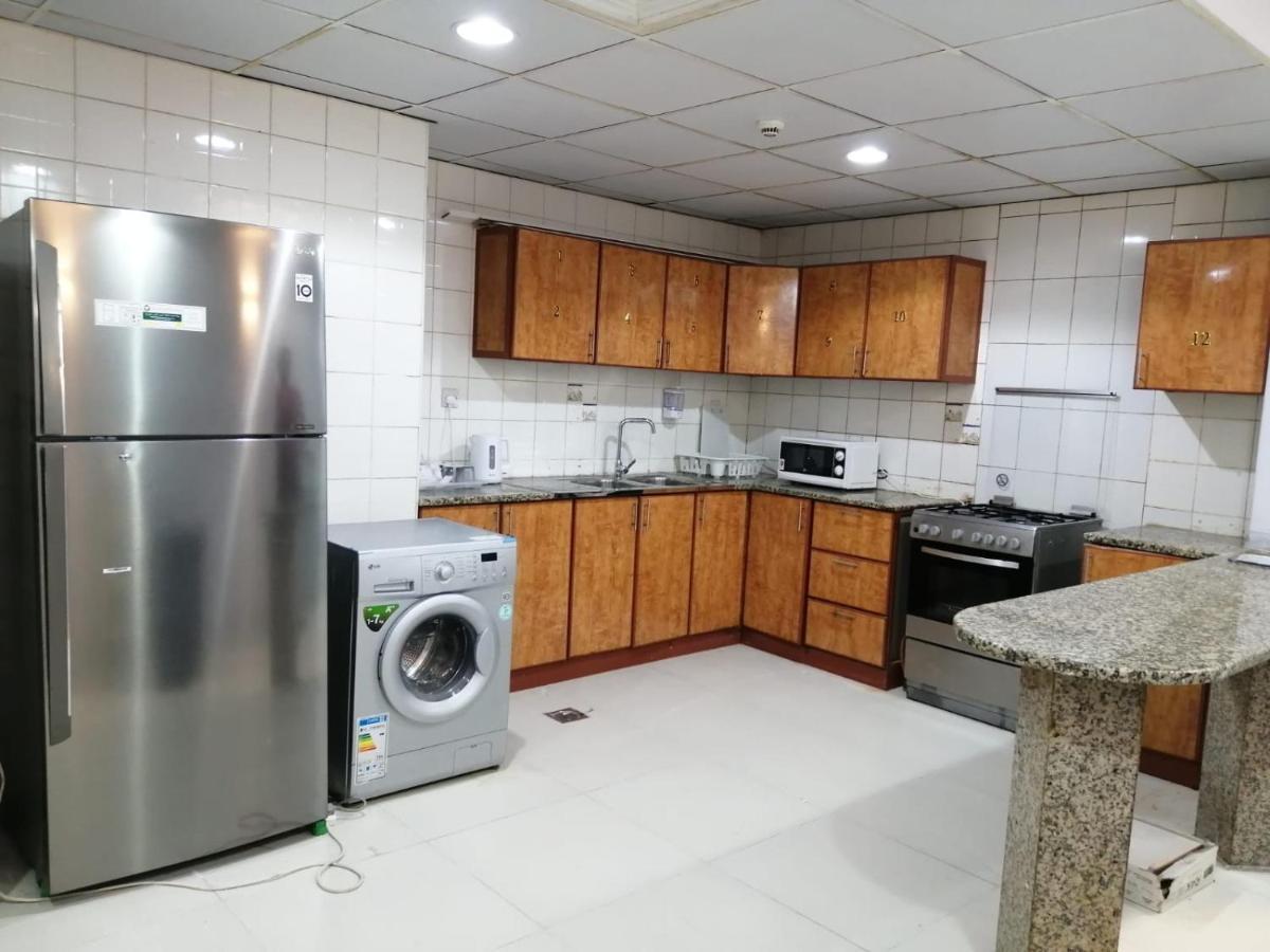 Albarsha 1 Hostel By Phm Dubai Eksteriør billede